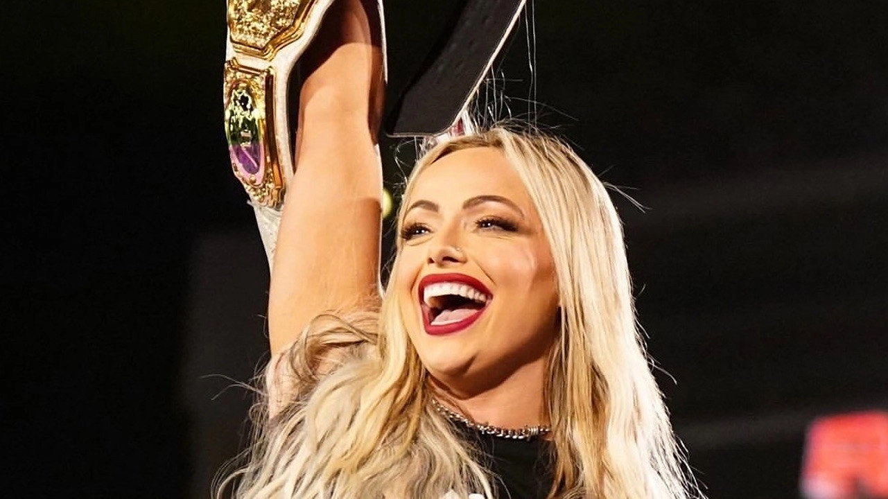 WWE Liv Forever